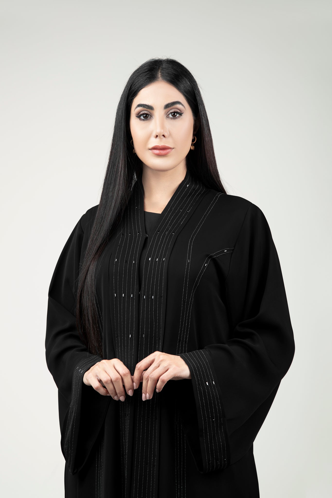 Front Design Detail Abaya