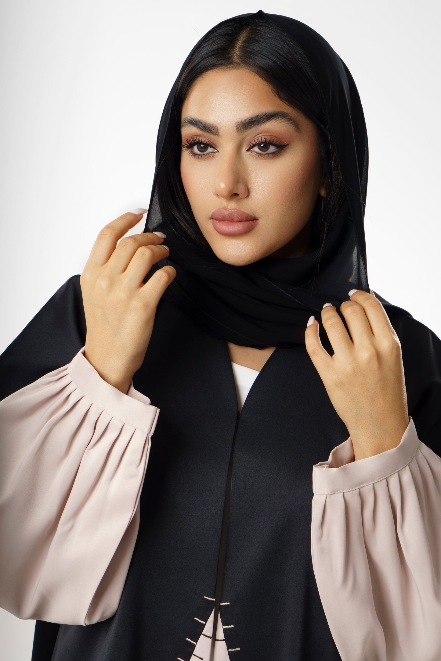 Contemporary Two-Tone Abaya with Contrast Stitch Detail
