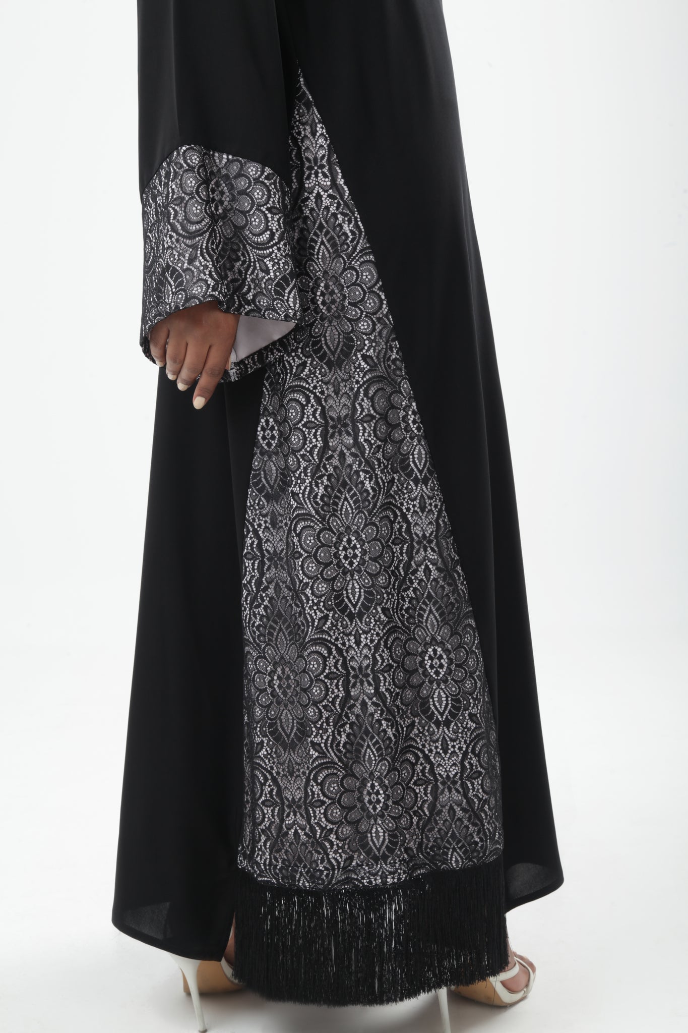 Black Sided Design Abaya