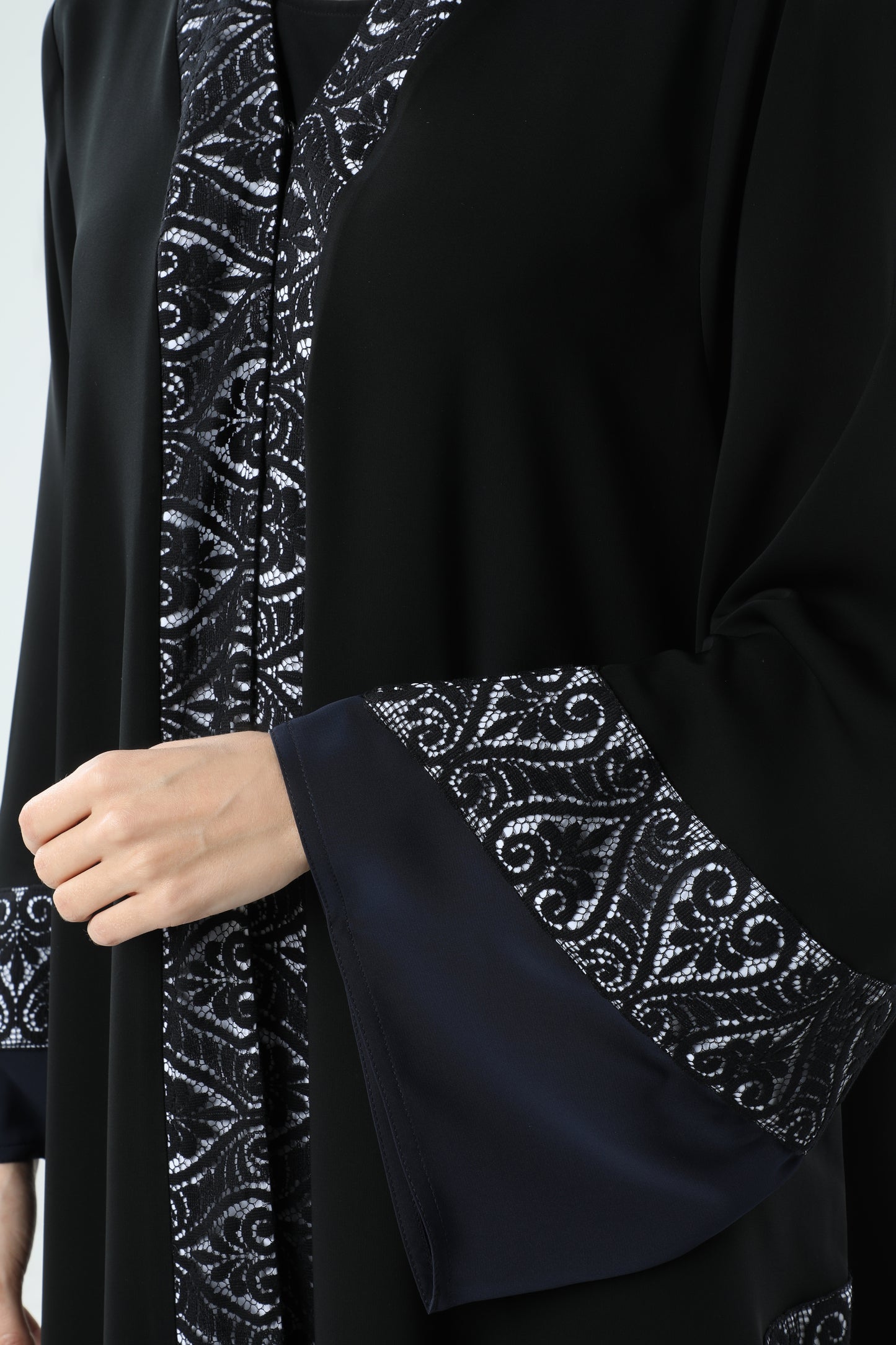Stylish Abaya In Black